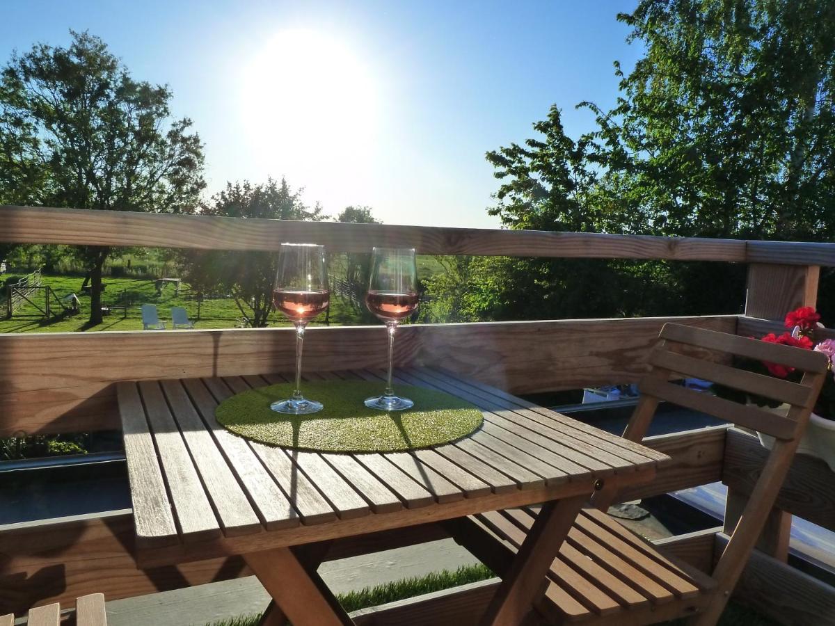 Entre Monts Et Collines B&B Et Spa En Option エクステリア 写真
