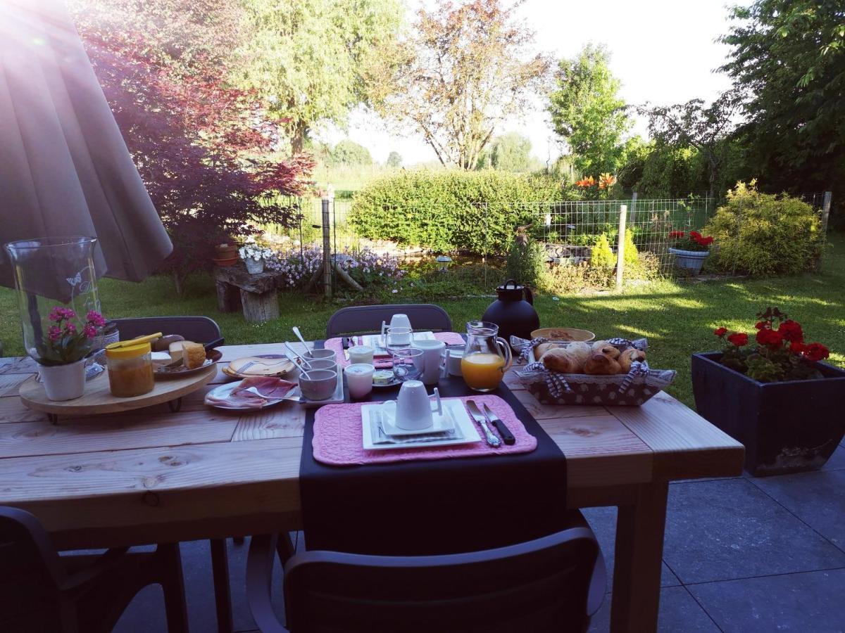 Entre Monts Et Collines B&B Et Spa En Option エクステリア 写真