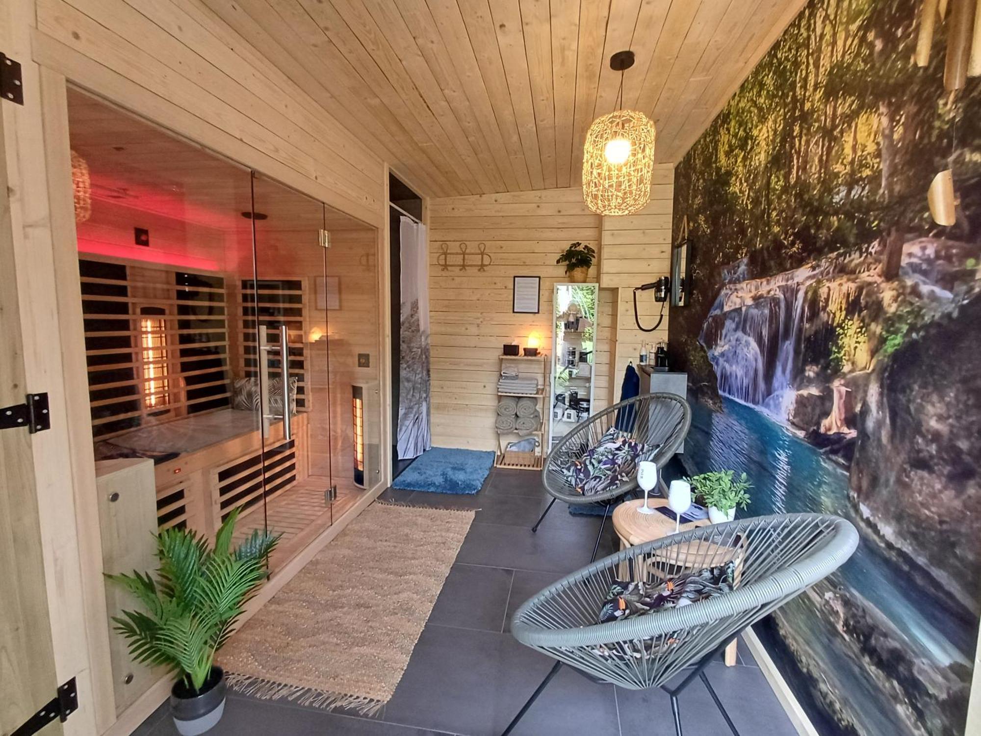 Entre Monts Et Collines B&B Et Spa En Option エクステリア 写真