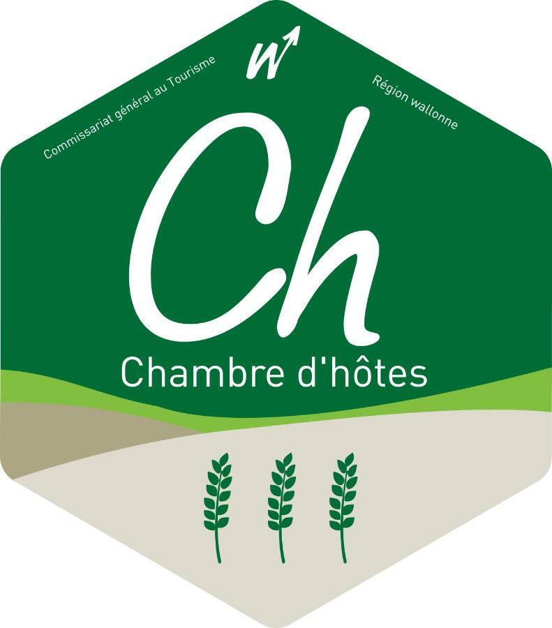 Entre Monts Et Collines B&B Et Spa En Option エクステリア 写真